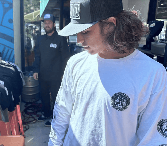 1910 New Holder Longsleeve